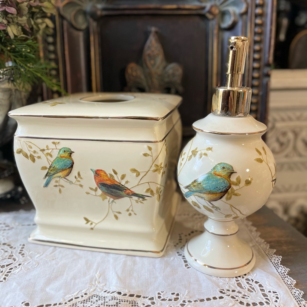 AVANTI ivory ceramic tissue box cover soap pump birds flowers new